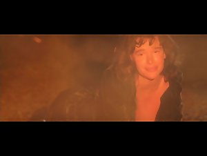 Paz de la Huerta in Editor (2014) 14