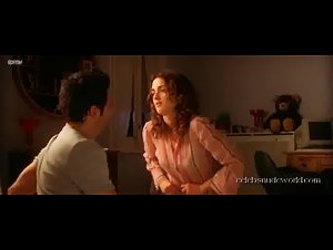 Paz Vega in El otro lado de la cama (2002) 1