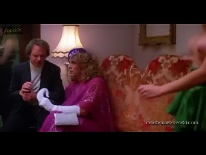 Peggy Trentini in Young Doctors in Love (1982) 14