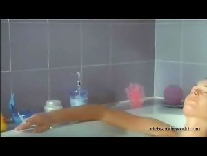 Rebecca Romijn Bathtub , Blonde in Femme Fatale (2002) 17