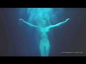 Rebecca Romijn Wet , Explicit in Femme Fatale (2002) 13