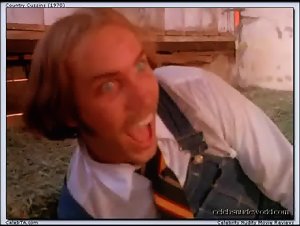 Rene Bond Outdoor , Hairy Pussy in Country Cuzzins (1970) 12
