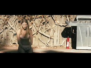 Sarah Baldwin in Slumlord (2015) 10