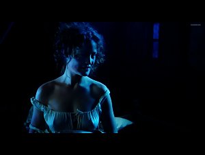 Vicky Krieps in Die Vermessung der Welt (2012) 1