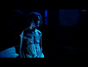 Vicky Krieps in Die Vermessung der Welt (2012) 3