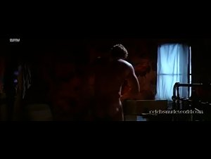 Victoria Abril in La lune dans le caniveau (1983) 2