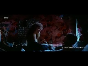 Victoria Abril in La lune dans le caniveau (1983) 7