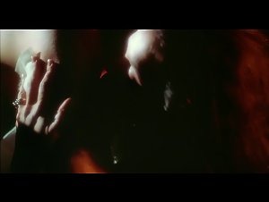 Beverly Warren , Elisabeth Brooks in Howling (1981) 17