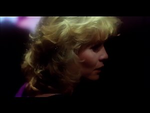 Beverly Warren , Elisabeth Brooks in Howling (1981) 6