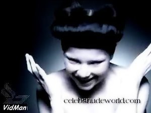 Bjork in Cocoon (music video) (2002) 13