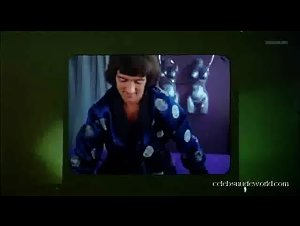 Elke Neidhart in Alvin Purple (1973) 16