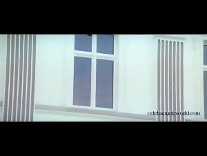 Els Van Peborgh in Alias (2002) 9