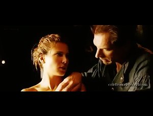 Elsa Pataky in Romasanta (2004) 6