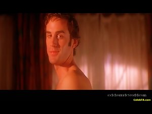 Gretchen Mol boobs , Exposed in Forever Mine (1999) 10