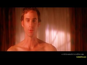 Gretchen Mol boobs , Exposed in Forever Mine (1999) 17