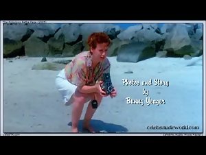 Gretchen Mol Beach , boobs in Notorious Bettie Page (2005) 4