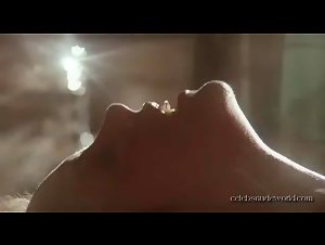 Greta Scacchi boobs , Nipples scene in Shattered (1991) 13