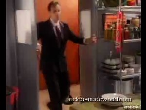 Griffin Drew , Michelle von Flotow in Sex Files: Alien Erotica 2 (2000) 20