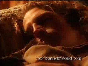 Holly Hollywood in Hotel Erotica (2004) 16