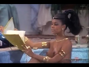 Jeannie Bell , Unknown Girls in Casanova and Co. (1977) 2