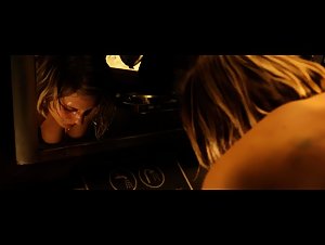 Katee Sackhoff in Riddick (2013) 15