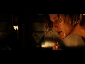 Katee Sackhoff in Riddick (2013) 20