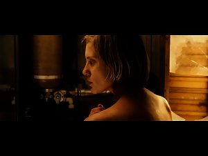 Katee Sackhoff in Riddick (2013) 6