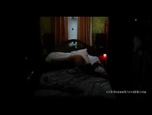 Lee So-hee Butt , boobs in Jeo-nyeok-eui gae-im (2009) 15