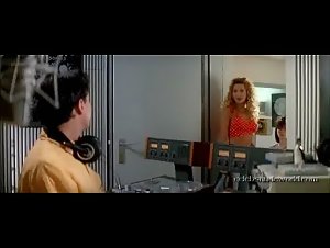 Maria Jose del Valle in Amo tu cama rica (1992) 9