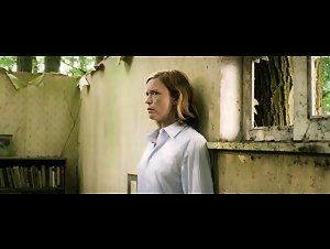 Maria Kraakman in Schneider vs. Bax (2015) 5