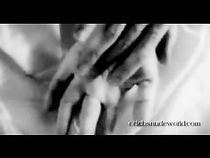 Peta Wilson in Sadness of Sex (1995) 6