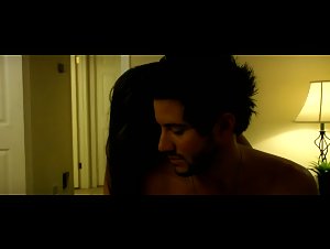 Sarah Oh wet , hot scene in Crypt (2009) 3