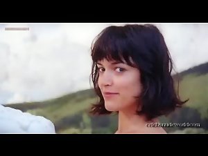 Vimala Pons in La fille du 14 juillet (2013) 18