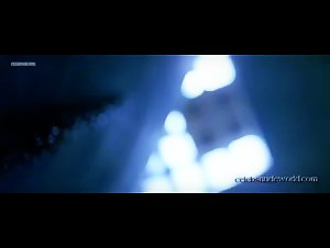 Violante Placido in L'anima gemella (2002) 14