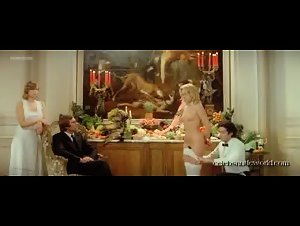 Virginie Vignon in Le jeu avec le feu (1975) 10