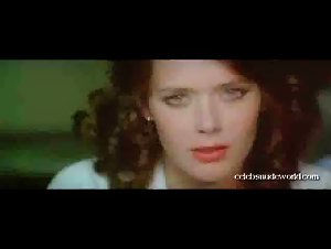 Caroline Laurence in Emmanuelle: L'antivierge (1975) 12
