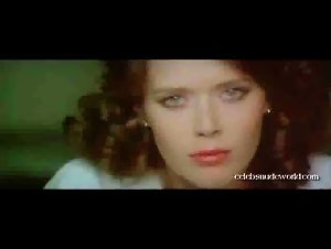 Caroline Laurence in Emmanuelle: L'antivierge (1975) 3