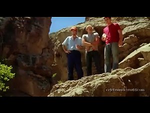Carrie Minter , Casey Durkin in Dukes of Hazzard: The Beginning (2007) 10