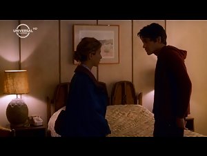 Jennifer Aniston in Good Girl (2002) 1