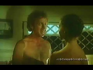 Kathleen Quinlan boobs , Nipple in Sunday Lovers (1980) 12
