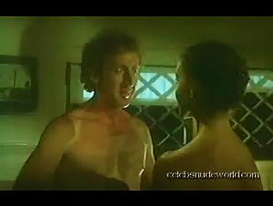 Kathleen Quinlan boobs , Nipple in Sunday Lovers (1980) 13