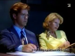 Leslie Harter Zemeckis in Sexperiment (1998) 2