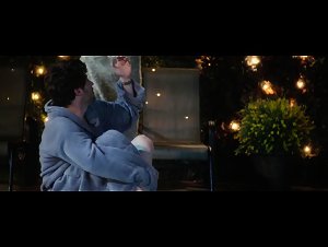 Rosa Salazar in Night Owls (2015) 16