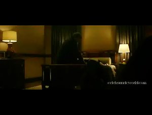 Rooney Mara Brunette , Butt in Girl with the Dragon Tattoo (2011) 1