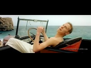 Sauce Ena , Veronica Sanchez in Al sur de Granada (2003) 8