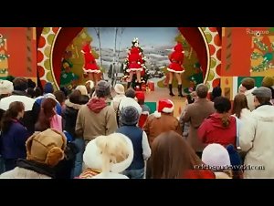 Alia Shawkat , Kelly Aldridge , Sabrina Aldridge in Deck the Halls (2006) 2