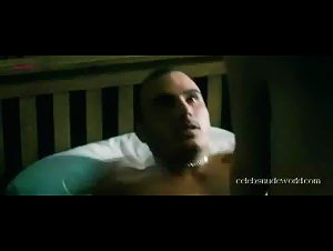 Alice Dwyer in Una vita tranquilla (2010) 12