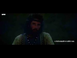 Alice Krige in King David (1985) 13