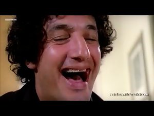 Brigitte Petronio in La casa sperduta nel parco (1980) 18
