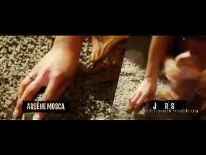 Catalina Denis , Marie-Laetitia Bettencourt , Mouni Farro nude, boobs scene in Le mac (2010) 5